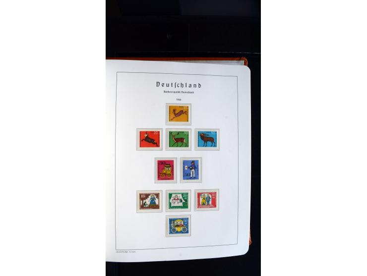 1949/78, postfrische kpl. Sammlung und gestempelte kpl. Sammlung in 2 Leuchtturm-Alben