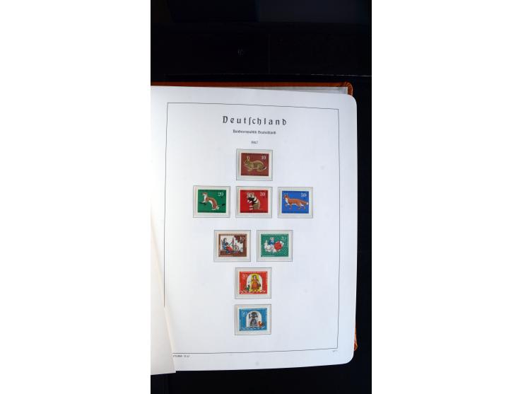 1949/78, postfrische kpl. Sammlung und gestempelte kpl. Sammlung in 2 Leuchtturm-Alben