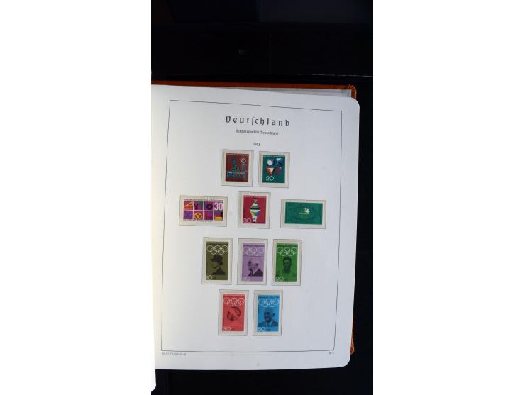 1949/78, postfrische kpl. Sammlung und gestempelte kpl. Sammlung in 2 Leuchtturm-Alben