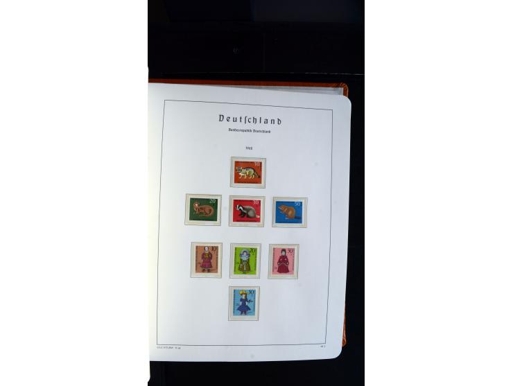 1949/78, postfrische kpl. Sammlung und gestempelte kpl. Sammlung in 2 Leuchtturm-Alben