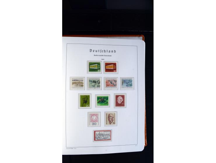 1949/78, postfrische kpl. Sammlung und gestempelte kpl. Sammlung in 2 Leuchtturm-Alben