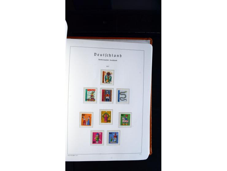 1949/78, postfrische kpl. Sammlung und gestempelte kpl. Sammlung in 2 Leuchtturm-Alben