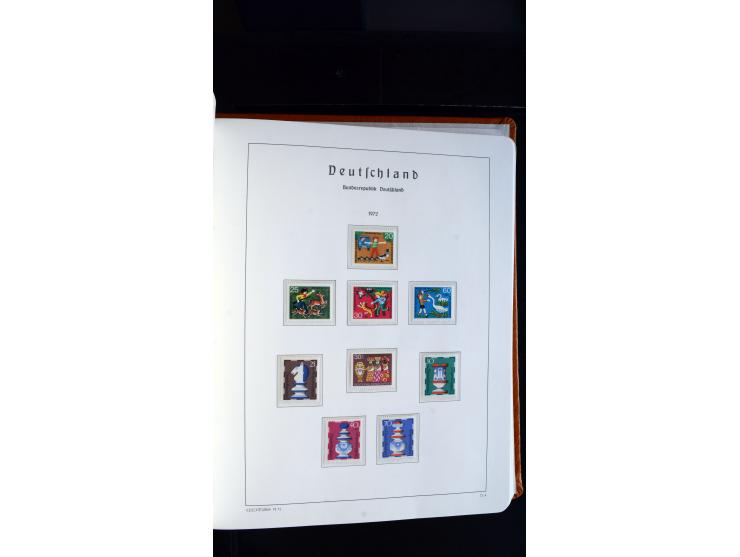 1949/78, postfrische kpl. Sammlung und gestempelte kpl. Sammlung in 2 Leuchtturm-Alben