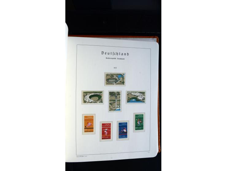 1949/78, postfrische kpl. Sammlung und gestempelte kpl. Sammlung in 2 Leuchtturm-Alben