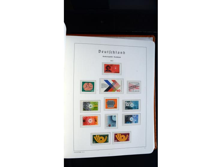 1949/78, postfrische kpl. Sammlung und gestempelte kpl. Sammlung in 2 Leuchtturm-Alben