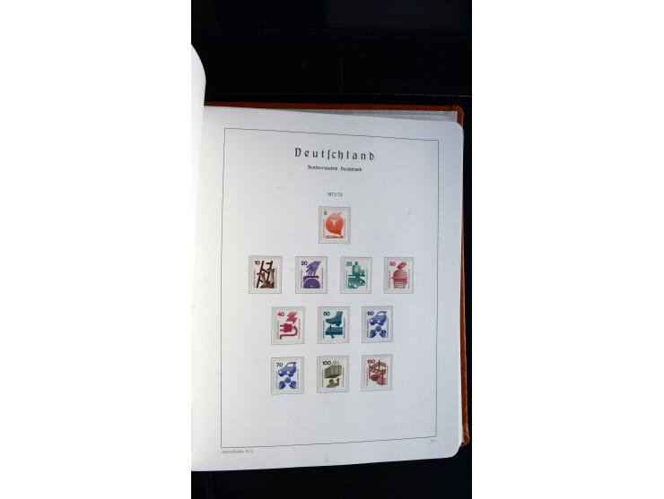 1949/78, postfrische kpl. Sammlung und gestempelte kpl. Sammlung in 2 Leuchtturm-Alben