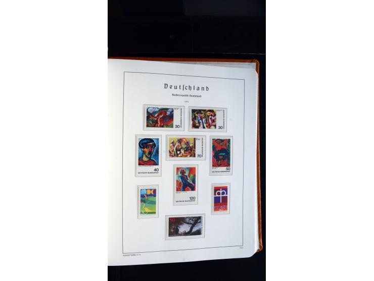 1949/78, postfrische kpl. Sammlung und gestempelte kpl. Sammlung in 2 Leuchtturm-Alben