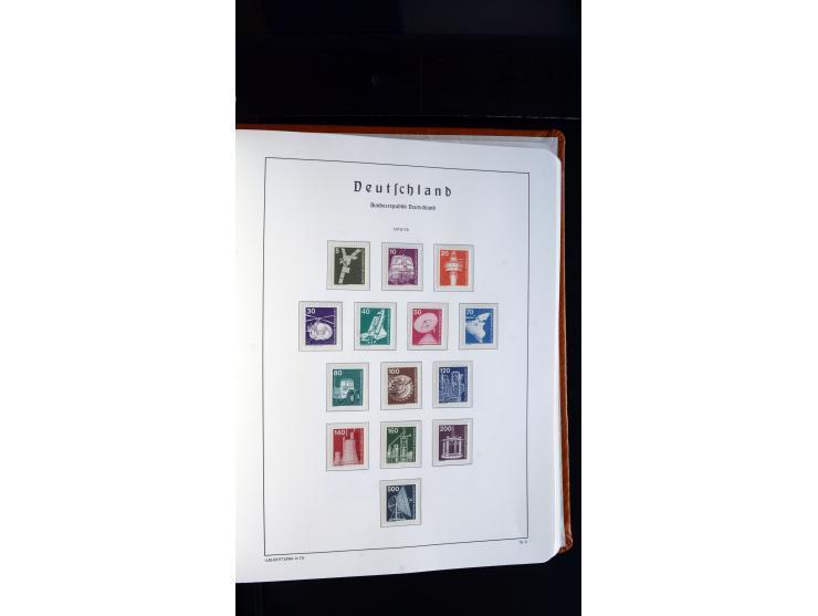 1949/78, postfrische kpl. Sammlung und gestempelte kpl. Sammlung in 2 Leuchtturm-Alben
