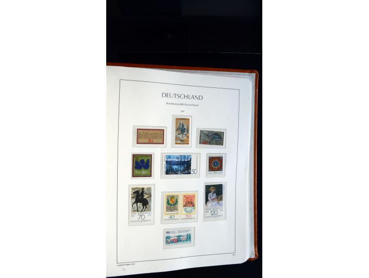 1949/78, postfrische kpl. Sammlung und gestempelte kpl. Sammlung in 2 Leuchtturm-Alben