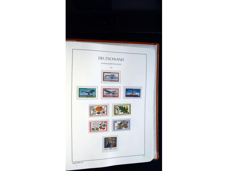 1949/78, postfrische kpl. Sammlung und gestempelte kpl. Sammlung in 2 Leuchtturm-Alben