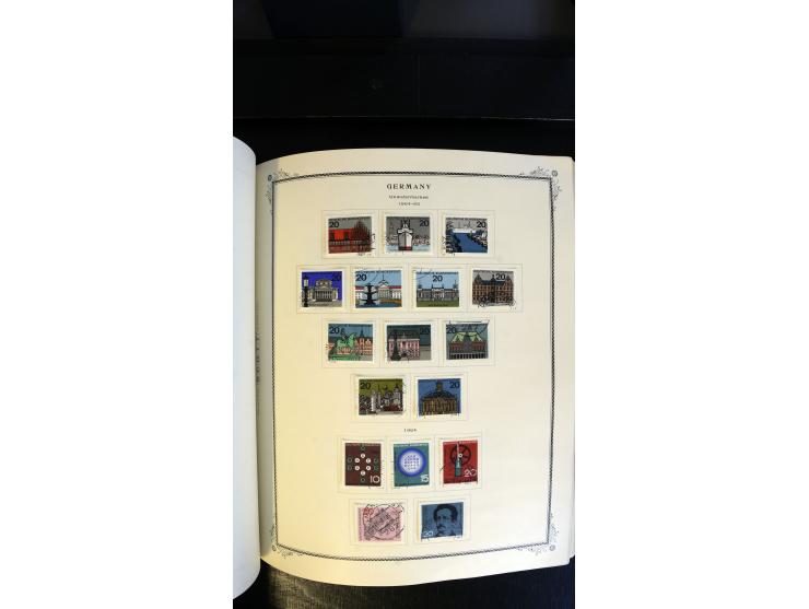 1945/2003(ca.), ungebrauchte/postfrische und gestempelte Sammlung mit einigen Briefen dabei gute frühe Ausgaben Bund/Berlin u