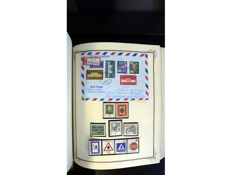 1945/2003(ca.), ungebrauchte/postfrische und gestempelte Sammlung mit einigen Briefen dabei gute frühe Ausgaben Bund/Berlin u