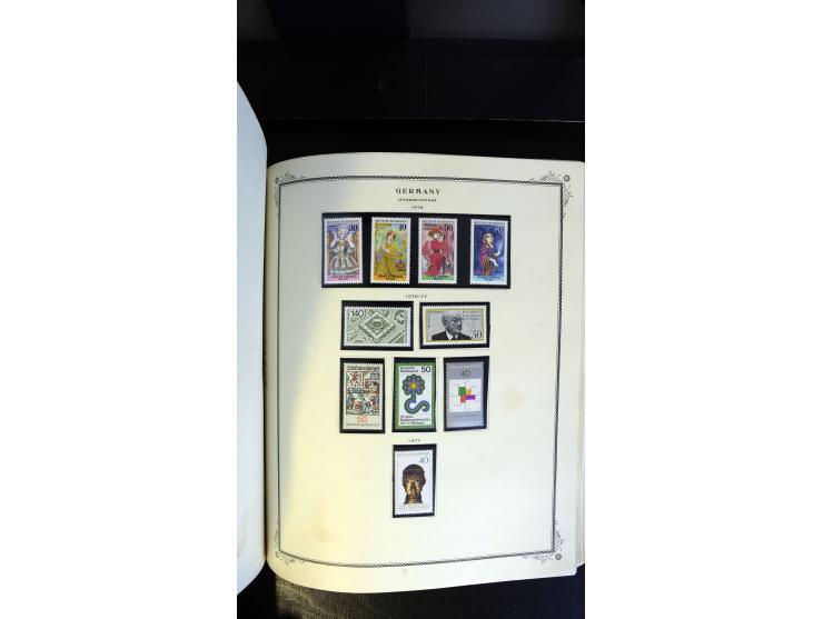 1945/2003(ca.), ungebrauchte/postfrische und gestempelte Sammlung mit einigen Briefen dabei gute frühe Ausgaben Bund/Berlin u