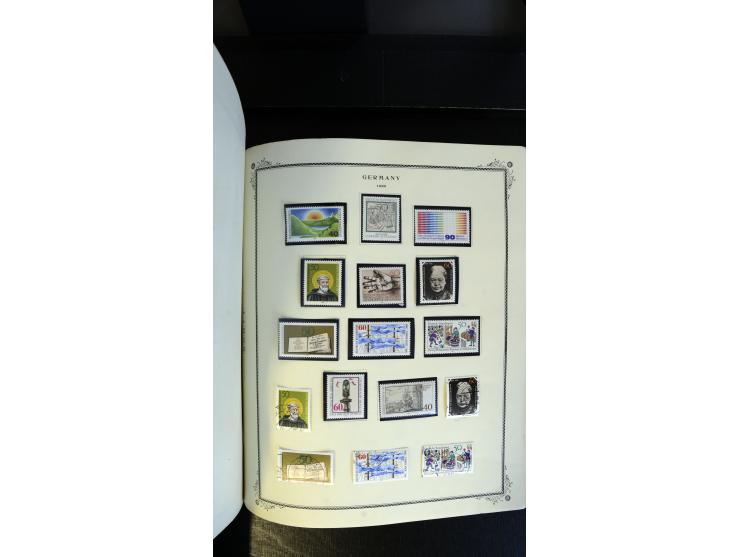 1945/2003(ca.), ungebrauchte/postfrische und gestempelte Sammlung mit einigen Briefen dabei gute frühe Ausgaben Bund/Berlin u