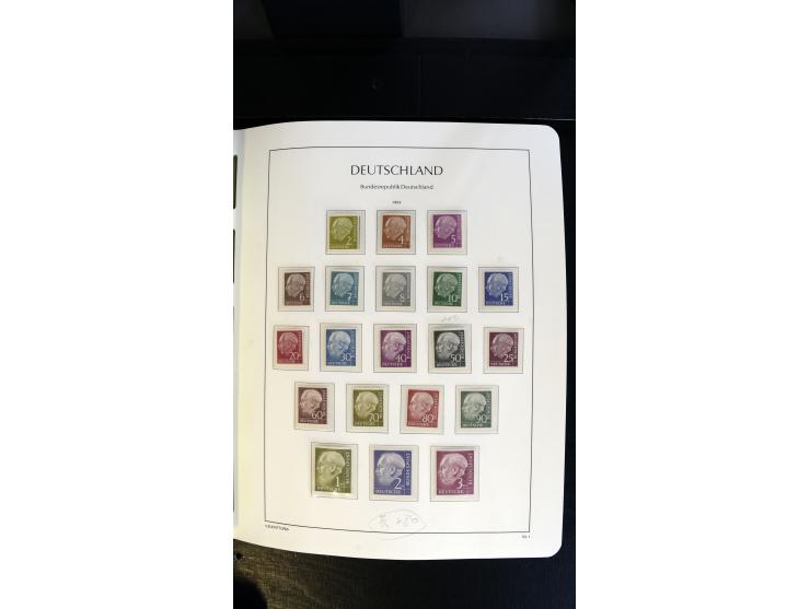 1945/2003(ca.), ungebrauchte/postfrische und gestempelte Sammlung mit einigen Briefen dabei gute frühe Ausgaben Bund/Berlin u