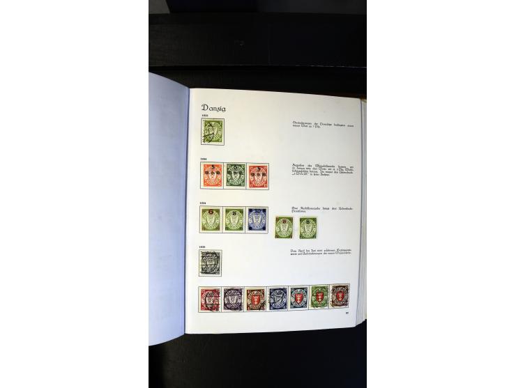 1920/35, ungebrauchte und gestempelte Sammlung mit vielen besseren Werten, dabei Danzig mit besseren Werten Kleiner Innendien