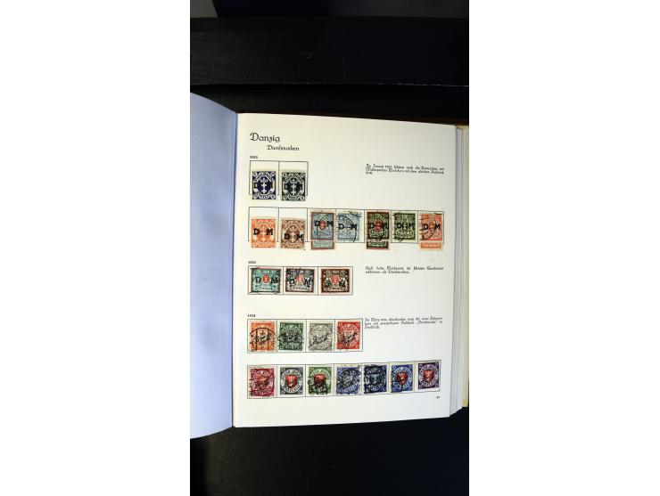 1920/35, ungebrauchte und gestempelte Sammlung mit vielen besseren Werten, dabei Danzig mit besseren Werten Kleiner Innendien