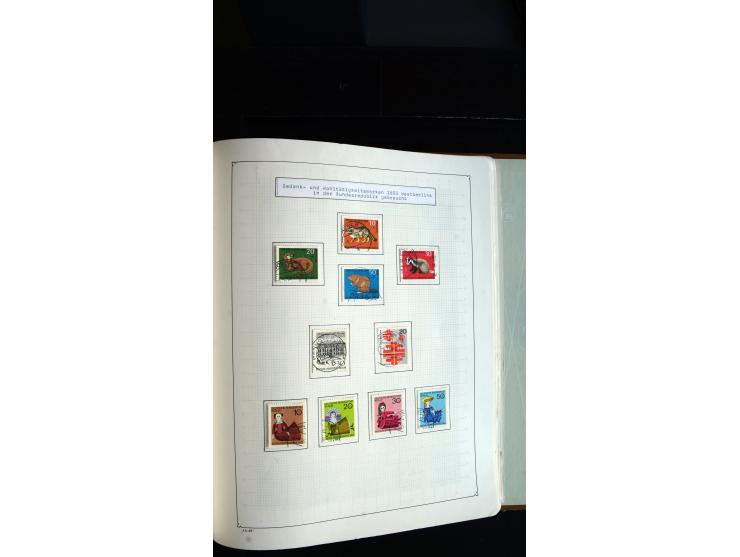 1948/68, sehr schöne gestempelte Sammlung, bis 5M. Schwarzaufdruck in den Hauptnummern augenscheinlich komplett, mit etlichen