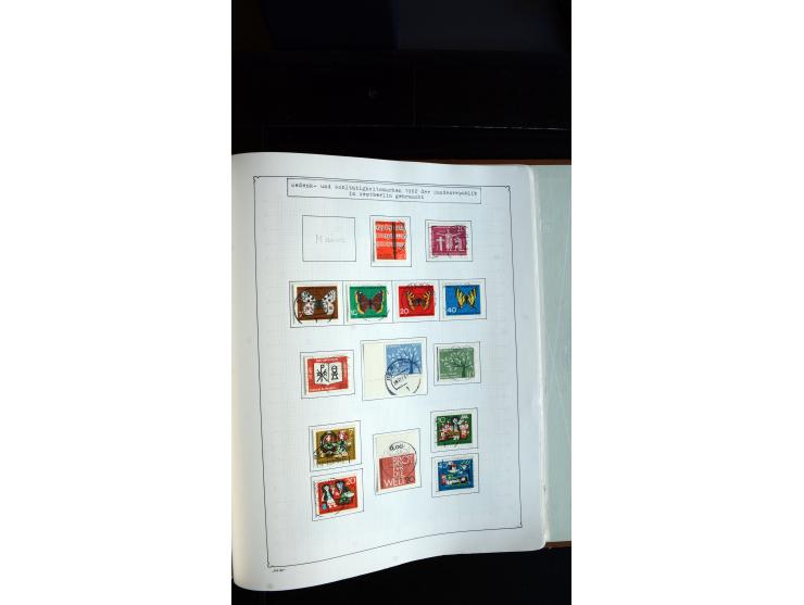 1948/68, sehr schöne gestempelte Sammlung, bis 5M. Schwarzaufdruck in den Hauptnummern augenscheinlich komplett, mit etlichen