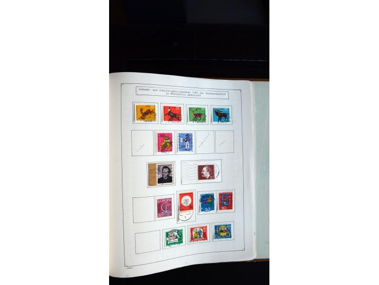 1948/68, sehr schöne gestempelte Sammlung, bis 5M. Schwarzaufdruck in den Hauptnummern augenscheinlich komplett, mit etlichen