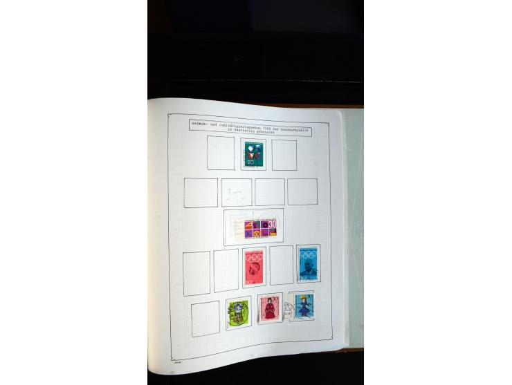 1948/68, sehr schöne gestempelte Sammlung, bis 5M. Schwarzaufdruck in den Hauptnummern augenscheinlich komplett, mit etlichen