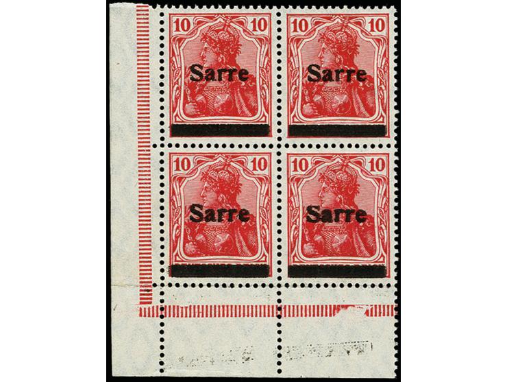 10 Pfg. dunkelrot im Viererblock aus der linken unteren Bogenecke, die rechte untere Marke mit Aufdruckfehler "S oben abgesch