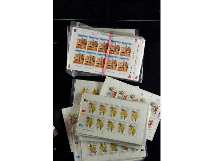 1960/2007, mint never hinged huge stock (few used), including sheets, souvenir sheets and souvenir sheets, much material in 4