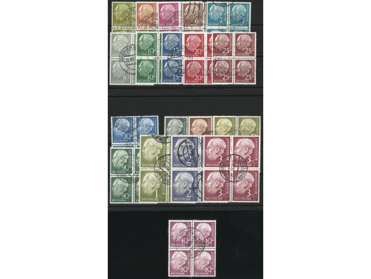 1954, Heuss 2 Pfg.-3 M., bis auf 80 Pfg. kpl. Viererblocksatz, meist sauber gestempelt, wenige Werte mit kleinen Zahnfehlern,