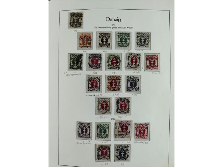 1920/39, interessante postfrische/ungebrauchte und gestempelte Sammlung in 1 Album, inkl. Dienstmarken und Portomarken, mit M