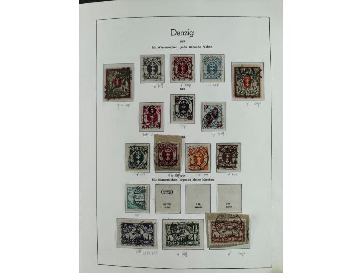 1920/39, interessante postfrische/ungebrauchte und gestempelte Sammlung in 1 Album, inkl. Dienstmarken und Portomarken, mit M