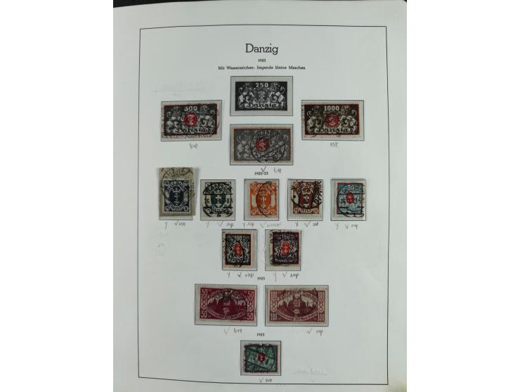 1920/39, interessante postfrische/ungebrauchte und gestempelte Sammlung in 1 Album, inkl. Dienstmarken und Portomarken, mit M