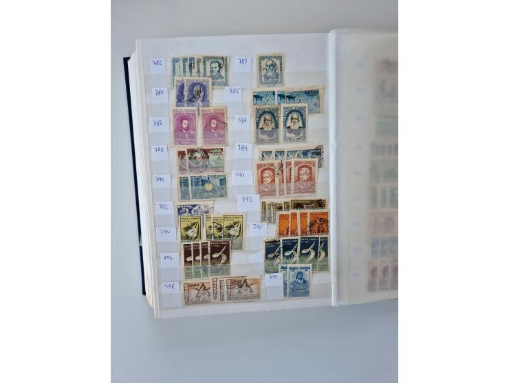 1843/2007 (ca.), umfangreiche postfrische, ungebrauchte und gebrauchte Sammlung in 32 Alben mit Briefen, inkl. amtlichen, Geb