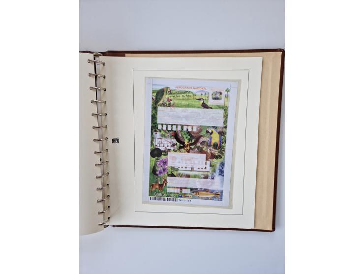 1843/2007 (ca.), umfangreiche postfrische, ungebrauchte und gebrauchte Sammlung in 32 Alben mit Briefen, inkl. amtlichen, Geb