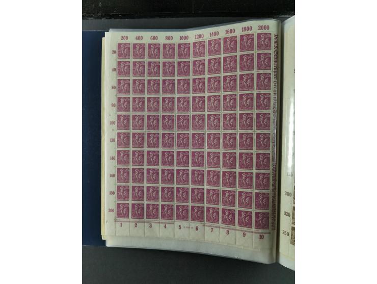 1923, meist postfrischer Bestand mit über 70 Bögen ex. Mi.-Nr. 235-276, dabei auch kompletter Bogen Mi.-Nr. 260, teils vorgef