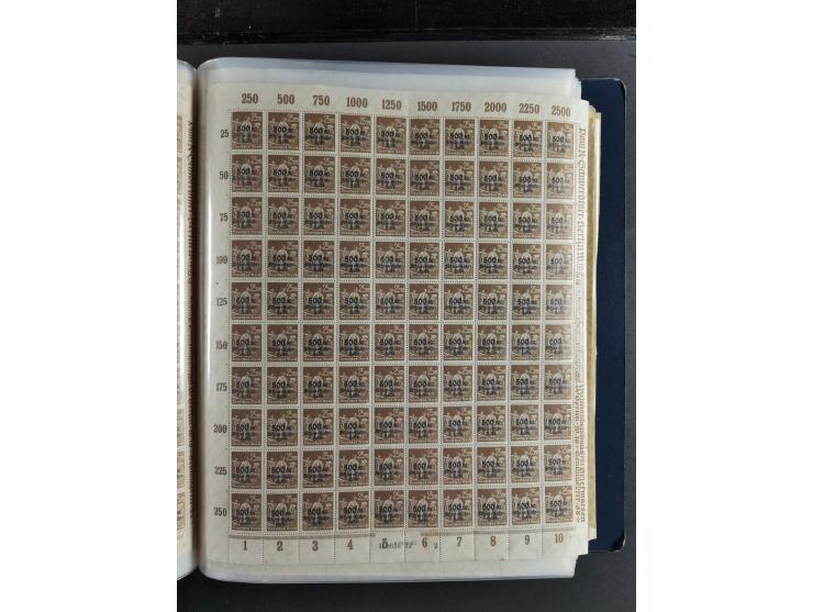 1923, meist postfrischer Bestand mit über 70 Bögen ex. Mi.-Nr. 235-276, dabei auch kompletter Bogen Mi.-Nr. 260, teils vorgef