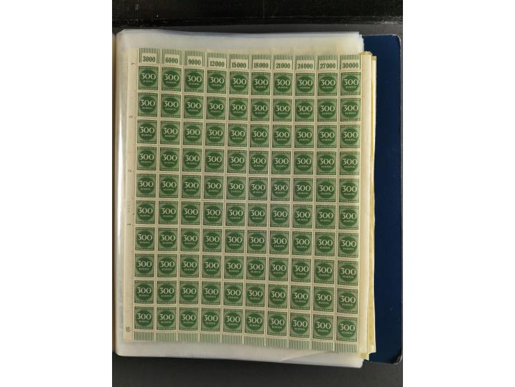 1923, meist postfrischer Bestand mit über 70 Bögen ex. Mi.-Nr. 235-276, dabei auch kompletter Bogen Mi.-Nr. 260, teils vorgef