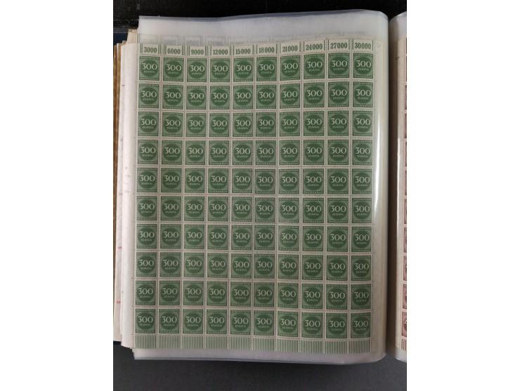 1923, meist postfrischer Bestand mit über 70 Bögen ex. Mi.-Nr. 235-276, dabei auch kompletter Bogen Mi.-Nr. 260, teils vorgef