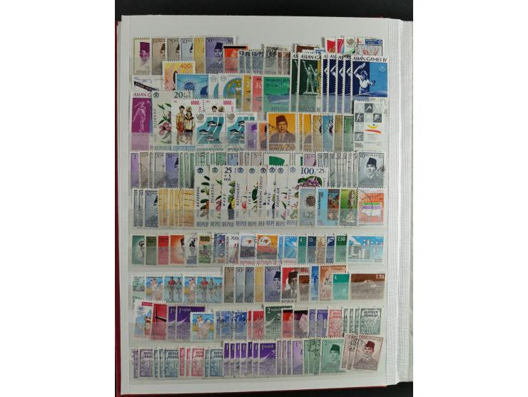 1949/79, mint never hinged, unused and used group with many duplicates, incl. multiples, blocks, stamps with blank fields, et