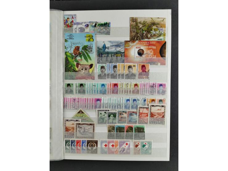 1949/79, mint never hinged, unused and used group with many duplicates, incl. multiples, blocks, stamps with blank fields, et