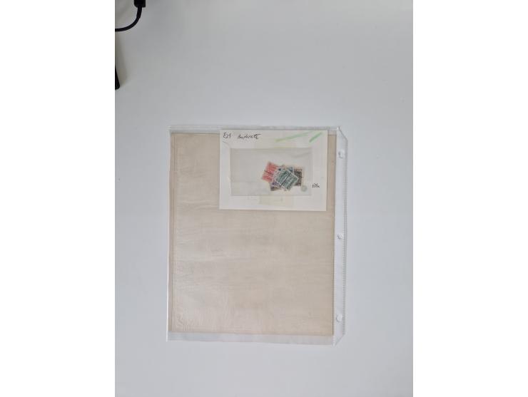 1890/1919, extensive mint never hinged/unused and used collection, incl. Officials and Telegraphs, many interesting items and