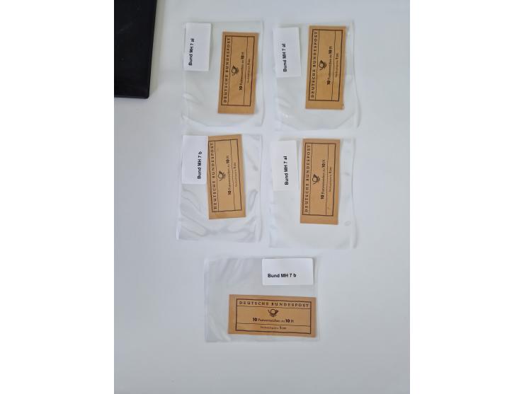 1951/68, postfrisches Lager mit einigen hundert Markenheftchen der Mi.-Nrn. 1-14 inklusive selteneren wie Mi.-Nr. 5aa oder 13