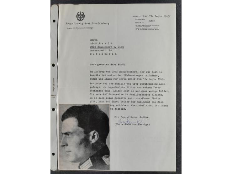 1936, Dokumentation "Adolf Hitler und die Familie des Widerstandskämpfers und Hitlerattentäters Oberst Graf Schenk von Stauff