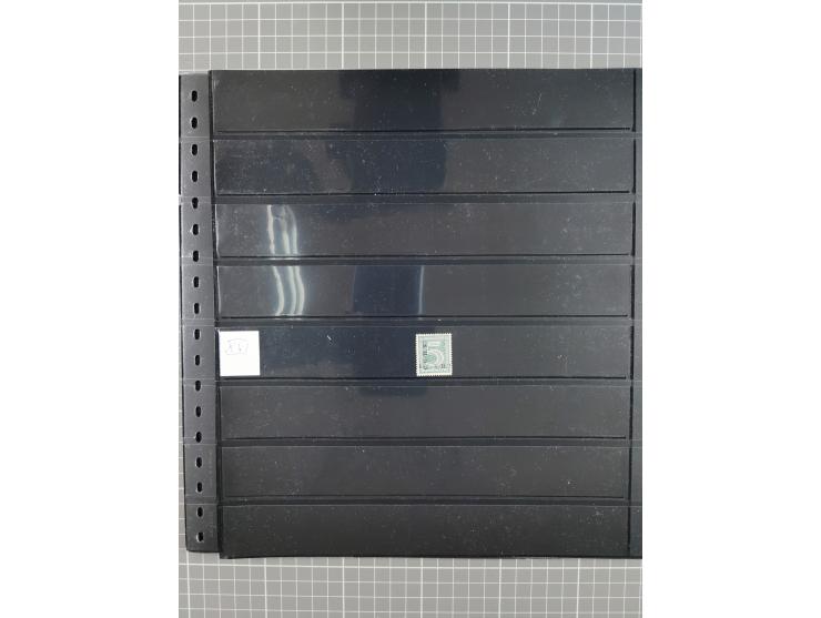 1920/22, interessante, meist postfrische und gestempelte Sammlung inkl. Dienstmarken mit besseren Marken, Farben, Plattenfehl