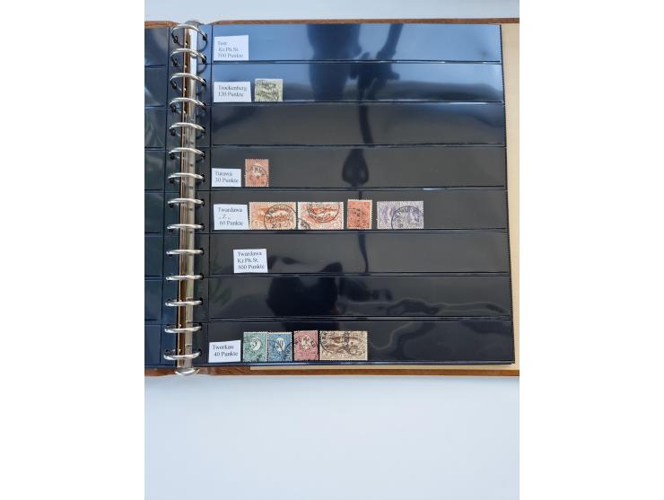 1920/22, interessante Stempel-Sammlung auf hunderten losen Marken und Briefstücken, sauber von Alberun bis Zyrowa sortiert, d