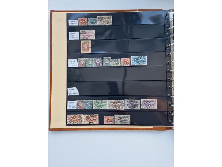 1920/22, interessante Stempel-Sammlung auf hunderten losen Marken und Briefstücken, sauber von Alberun bis Zyrowa sortiert, d