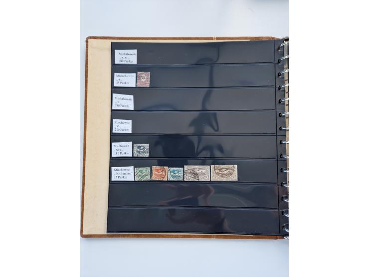 1920/22, interessante Stempel-Sammlung auf hunderten losen Marken und Briefstücken, sauber von Alberun bis Zyrowa sortiert, d