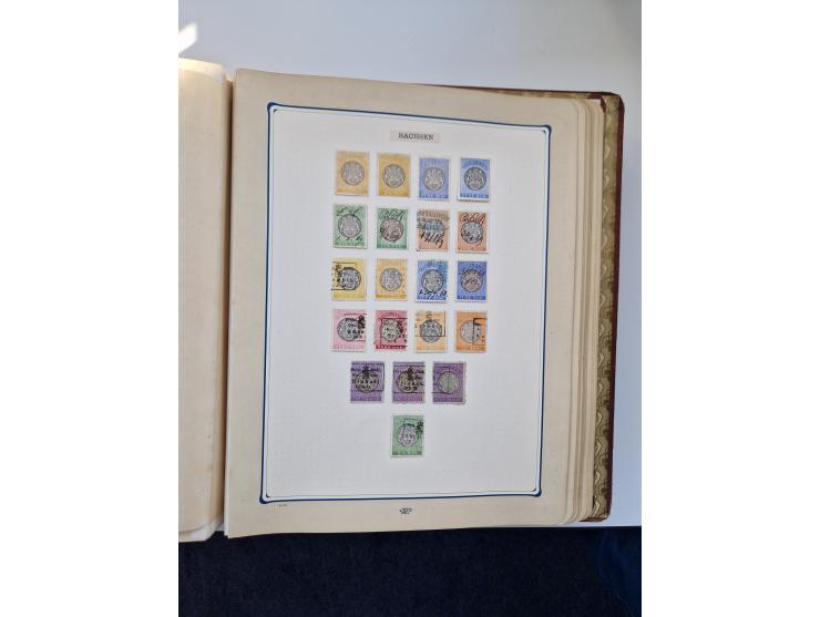 FISKALMARKEN: 1880/1920 (ca.), Einige tausend Fiskalmarken, Eisenbahnmarken, etc., teils in Bogenteilen und auch Bogen