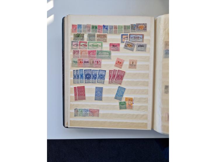 FISKALMARKEN: 1880/1920 (ca.), Einige tausend Fiskalmarken, Eisenbahnmarken, etc., teils in Bogenteilen und auch Bogen