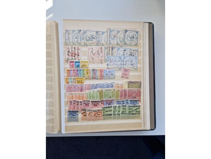 FISKALMARKEN: 1880/1920 (ca.), Einige tausend Fiskalmarken, Eisenbahnmarken, etc., teils in Bogenteilen und auch Bogen