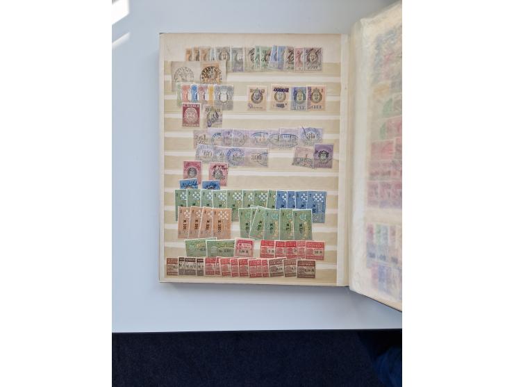 FISKALMARKEN: 1880/1920 (ca.), Einige tausend Fiskalmarken, Eisenbahnmarken, etc., teils in Bogenteilen und auch Bogen